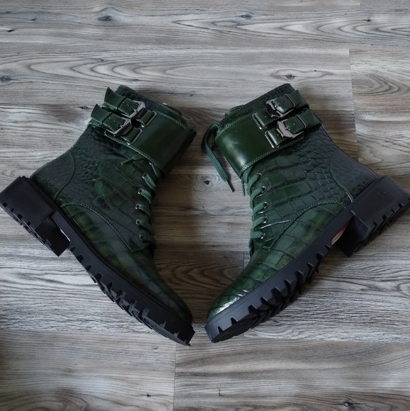Vince Camuto Women's Fawdry Combat Boot Green Size 7 - Picture 1 of 5